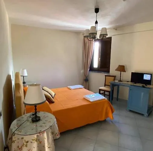 招待所 Monolocale & Casa Santicelli 马拉泰亚